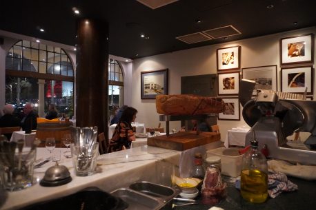 Night Pizaabar